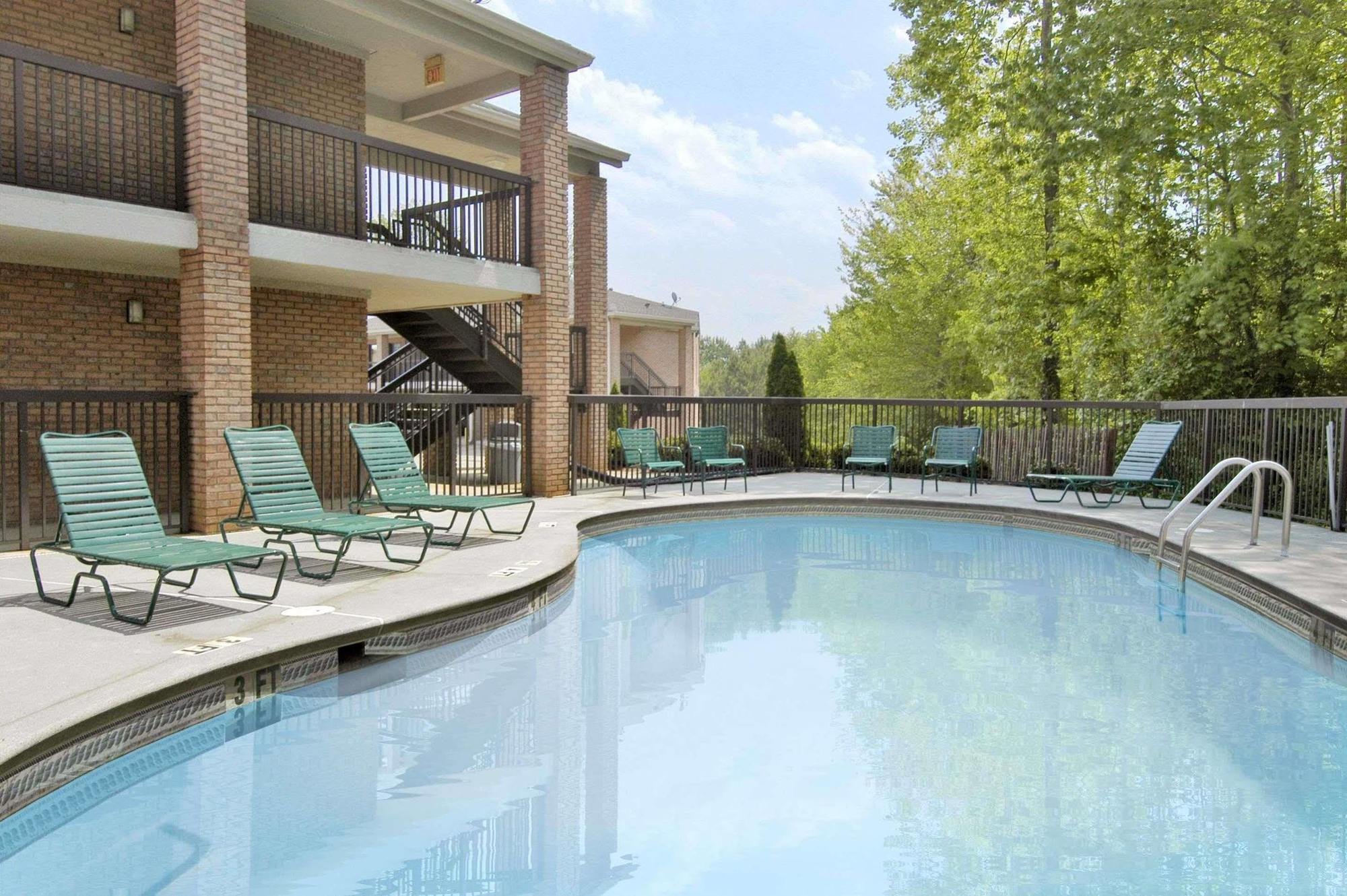 Готель Super 8 By Wyndham Acworth/Atlanta Area Екстер'єр фото